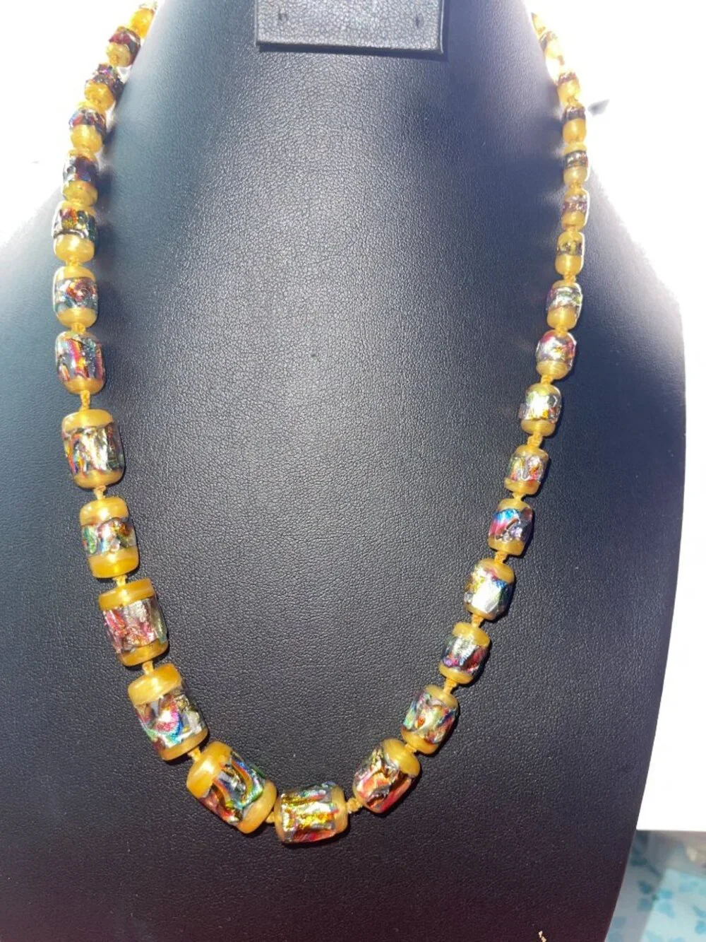 Vintage 1930s Italian Murano Yellow Glass Foil Beaded Necklace Art Nouveau Jewel - Picture 2 of 16